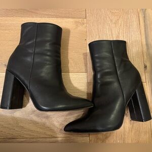 Women’s Black Tahari Boots